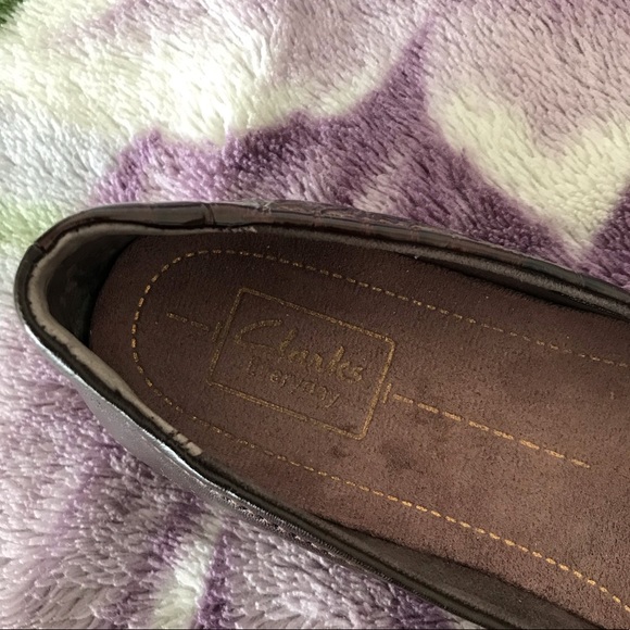 Clarks Women’s Caswell Eternity Leather Pump - Picture 11 of 12